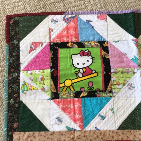 NWOT HELLO KITTY handmade child’/baby/crib quilt - Picture 1 of 8